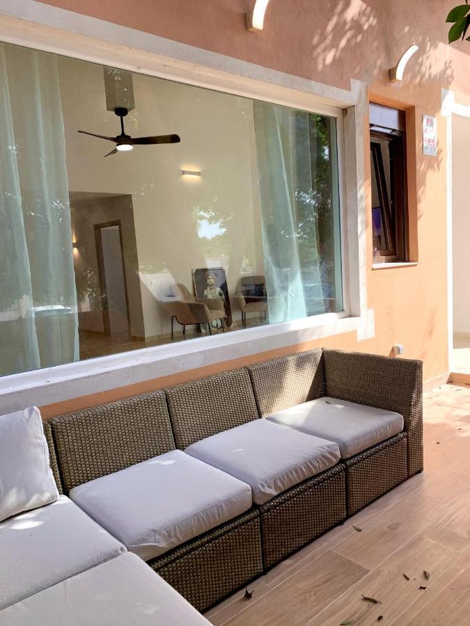 AMPLIA VIVIENDA NEW para12 pers a 4 min caminando de PLAYA con Terraza, Piscina Com, Wifi, Ventiladores de techo, Lavavajillas Roquetas de Mar Exterior foto